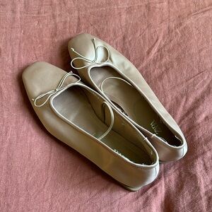 Zara beige/pink ballet flats gently worn